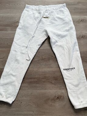 Fear of God Essentials Sweatpants Men’s Medium White Black Fleece Joggers